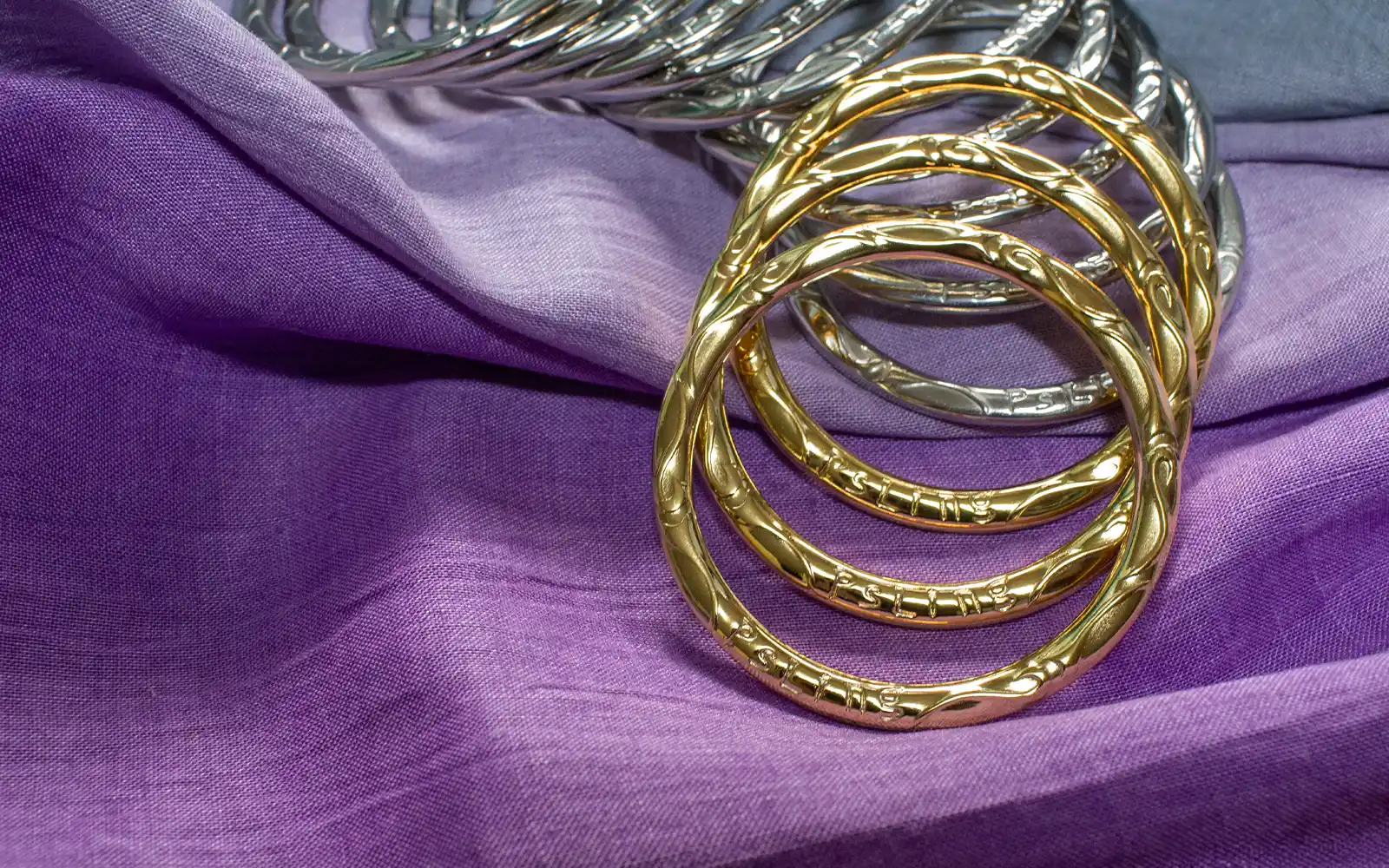 Crafted for This Moment. Made with care, not just for function. Each sling is crafted in Japan by hands that understand softness, balance, and beauty. Because this moment deserves more than convenience.